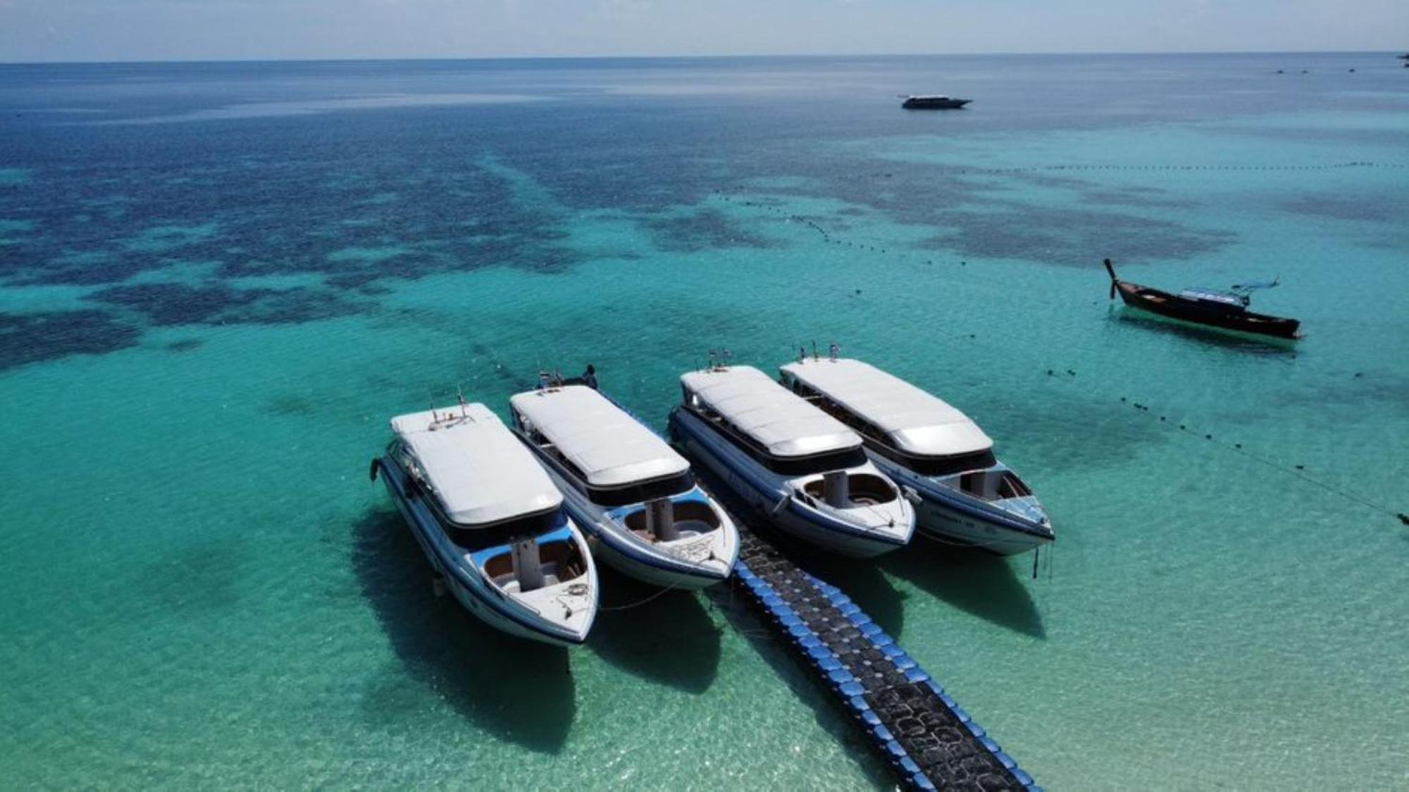 Charming Lipe Beach Resort Exterior photo