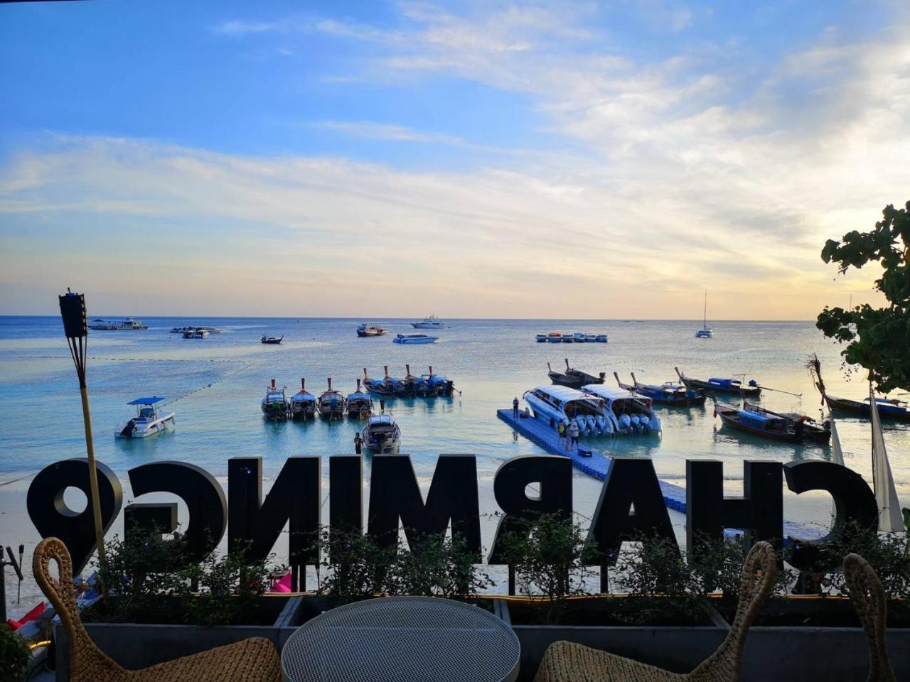 Charming Lipe Beach Resort Exterior photo